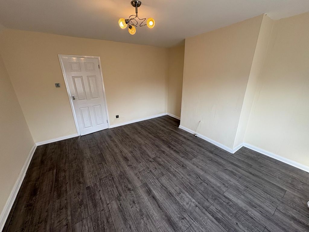 Property photo 2 of 10 Gallery