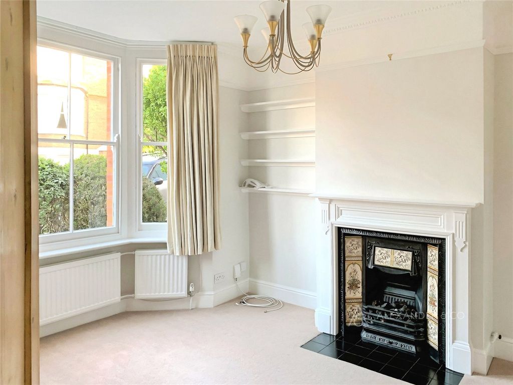 Property photo 2 of 12 Picture No. 44