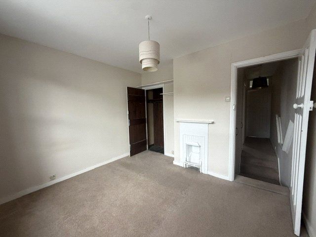 Property photo 3 of 8 Picture No. 05