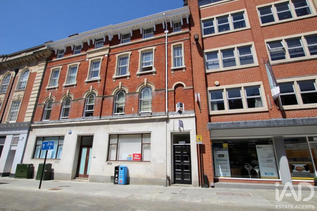 Property photo 1 of 9