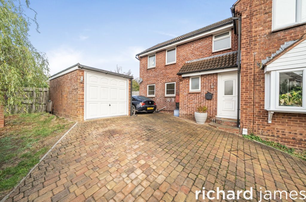 Property photo 1 of 14 cc70B0F569c747F6Acdd8d76c5363B54