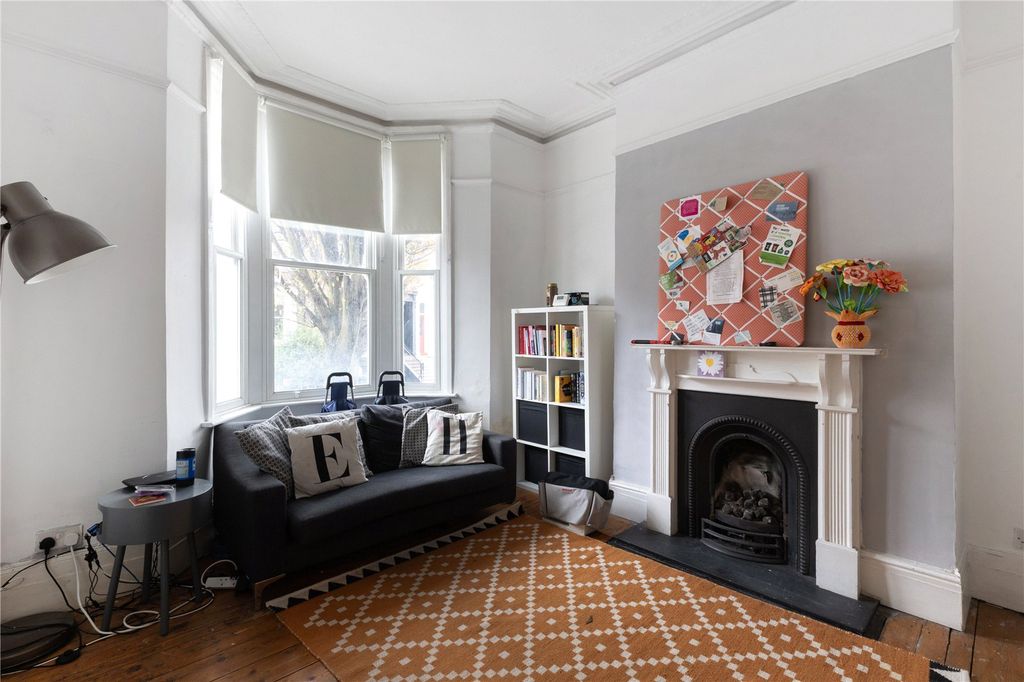 Property photo 2 of 18 Reception Room