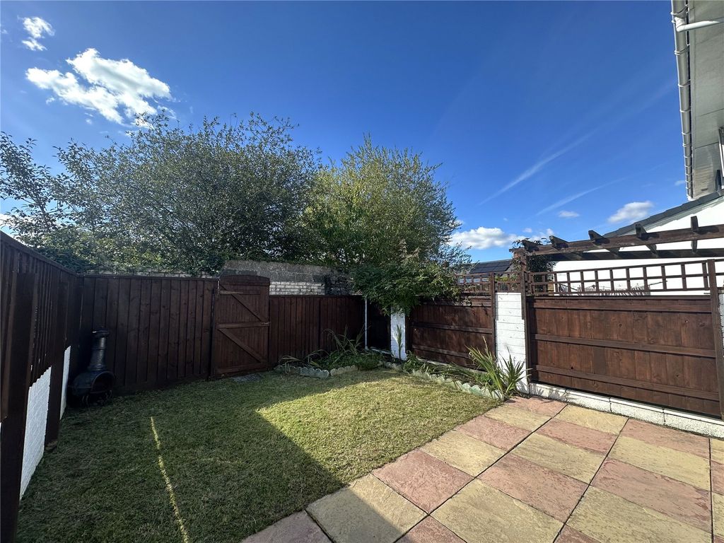 Property photo 2 of 21 Picture No. 35