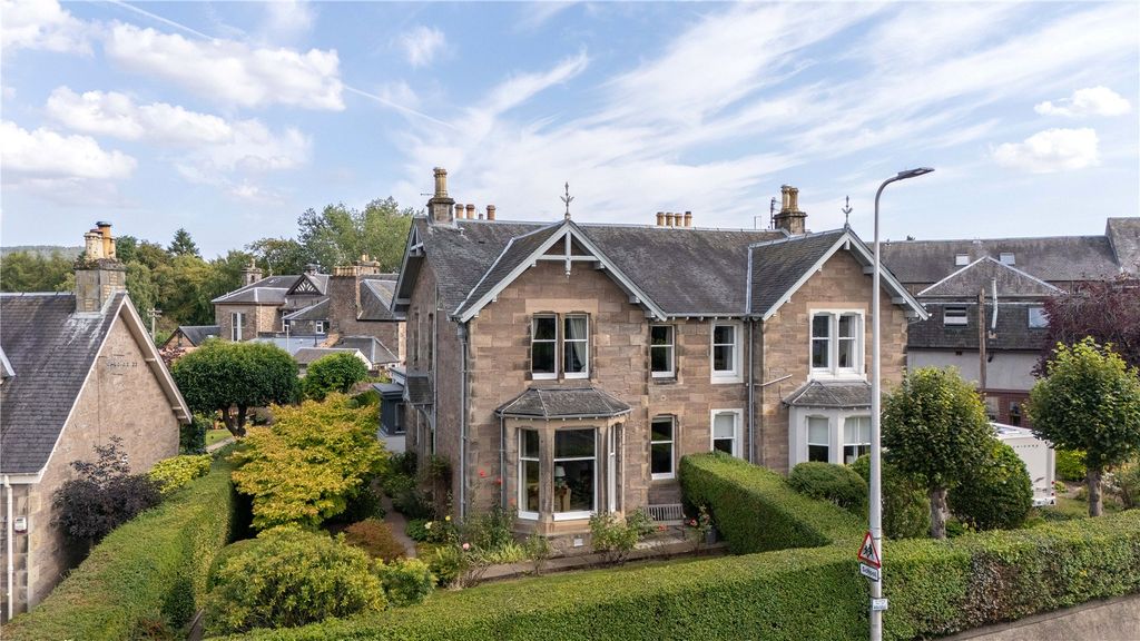 Property photo 1 of 62 Picture No. 63