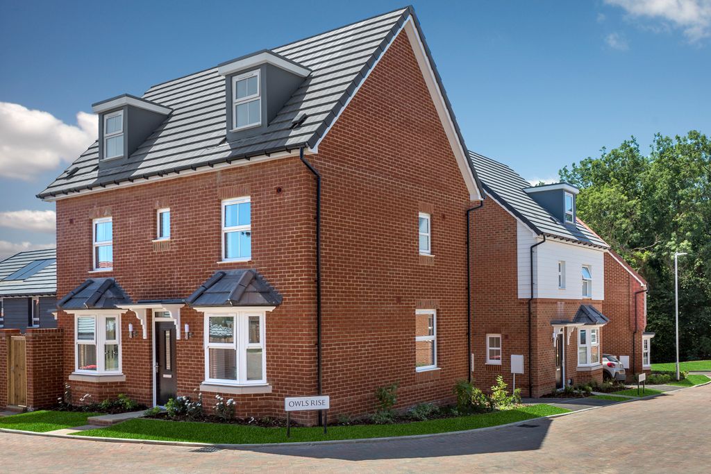 Property photo 1 of 10 The Woodland Street Scenes