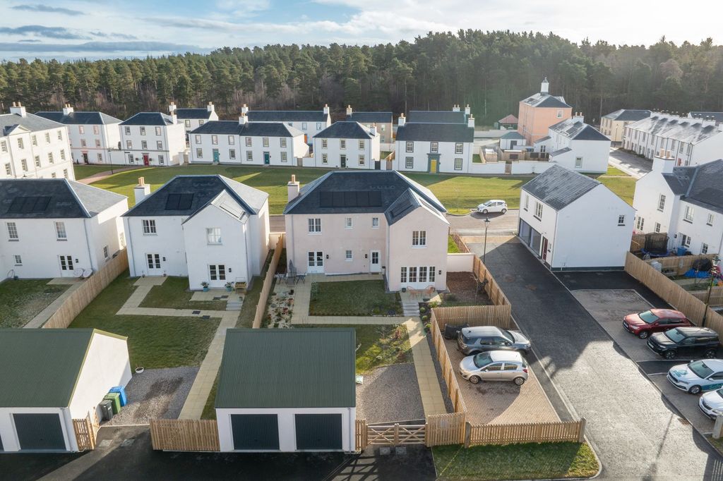 Property photo 2 of 38