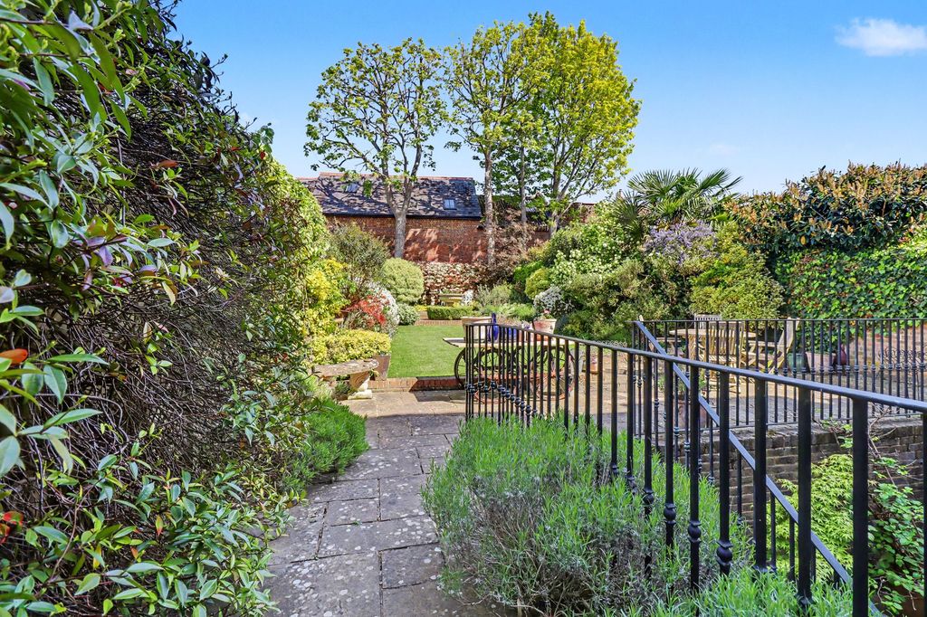 Additional image 29 of 5 bed semi-detached house for salePalace Road, East Molesey KT8