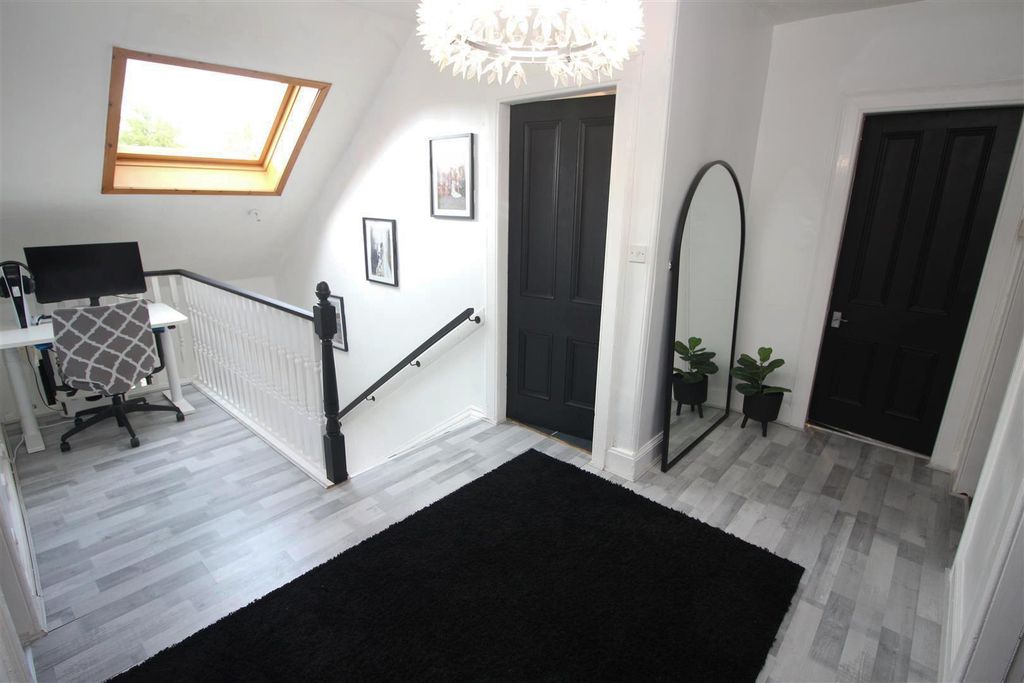 Additional image 9 of 3 bed flat for saleCaddlehill Street, Greenock PA16