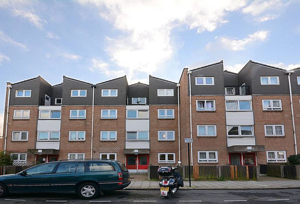 Property photo 2 of 10