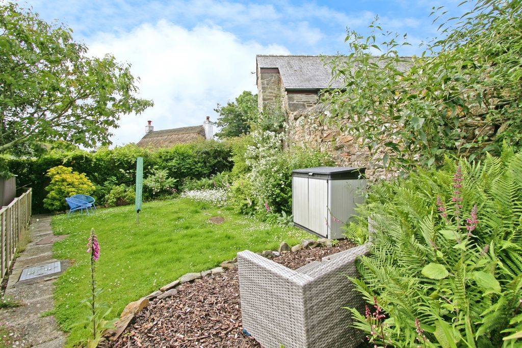 Property photo 2 of 33 Photo