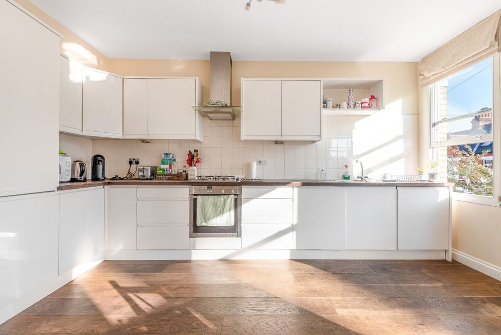 Property photo 3 of 15 647235 (4)