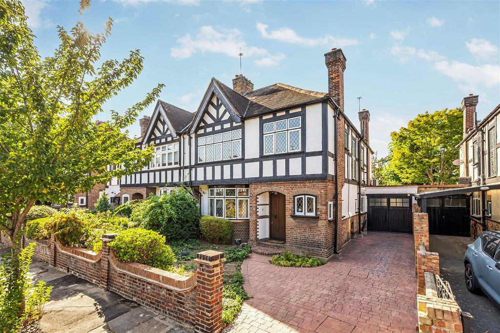 Property photo 1 of 17