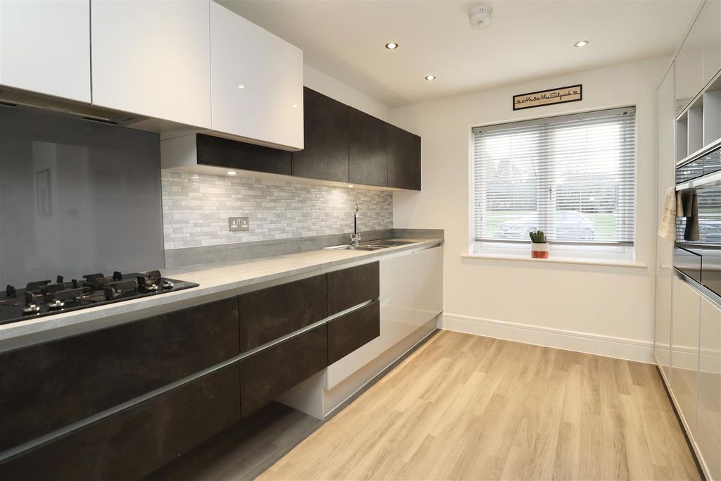 Property photo 2 of 15 Image00015.Jpeg