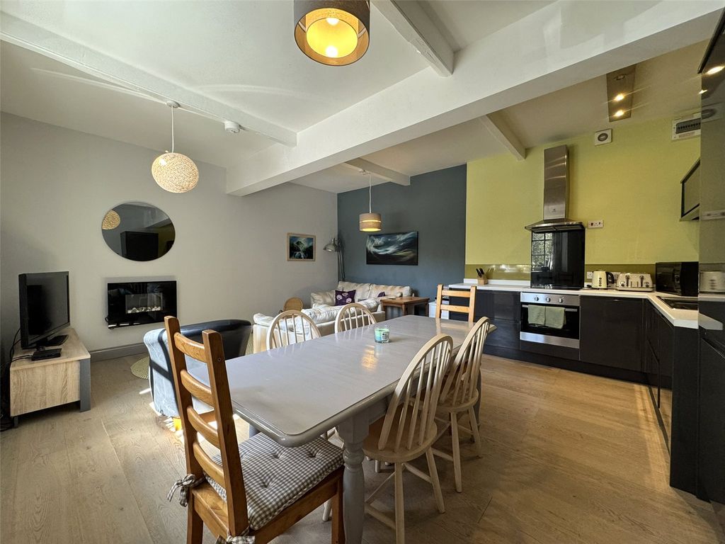Property photo 2 of 14 Picture No. 02