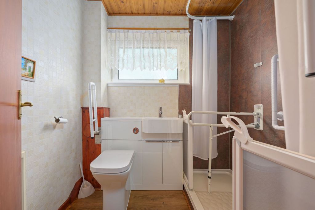Additional image 14 of 2 bed flat for saleGreenacre Place, Bannockburn FK7