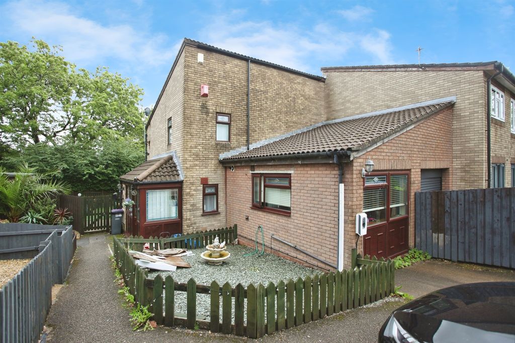 Property photo 1 of 17