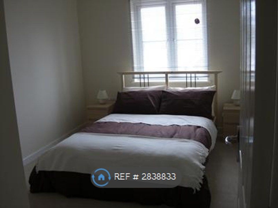 Property photo 1 of 3 Double Bedroom