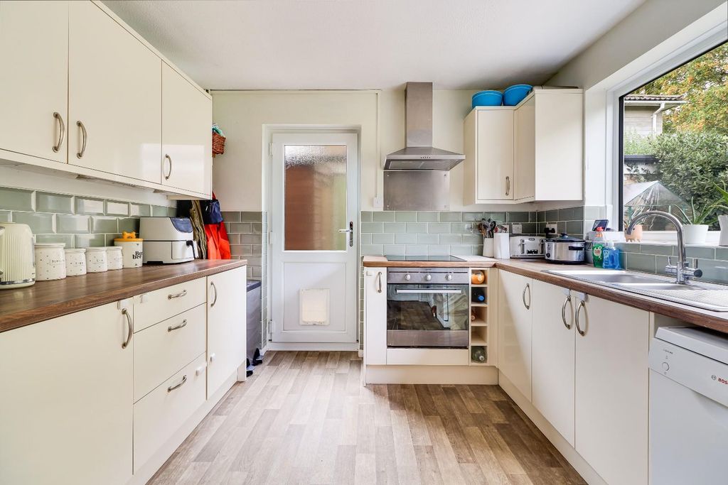 Property photo 2 of 24 Img (12).Jpg