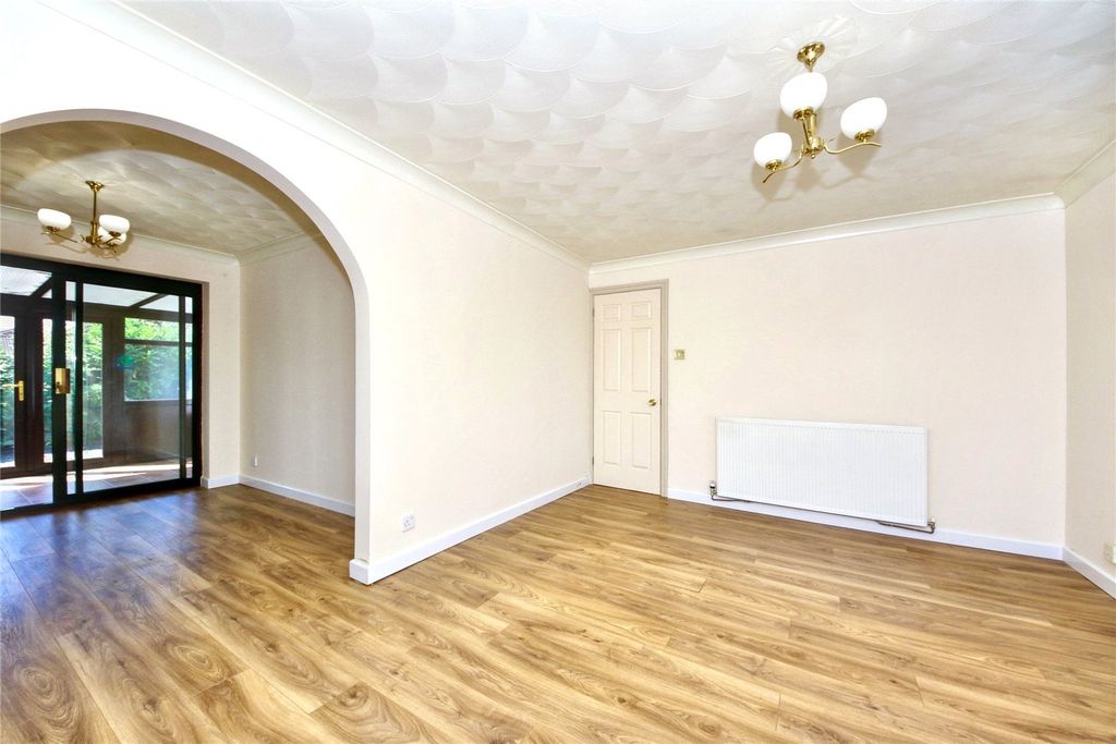 Property photo 3 of 14 Lounge/Dining Room