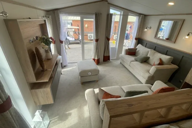 Property photo 2 of 8 Regal Autograph Lounge At Unity Beach Holiday Park