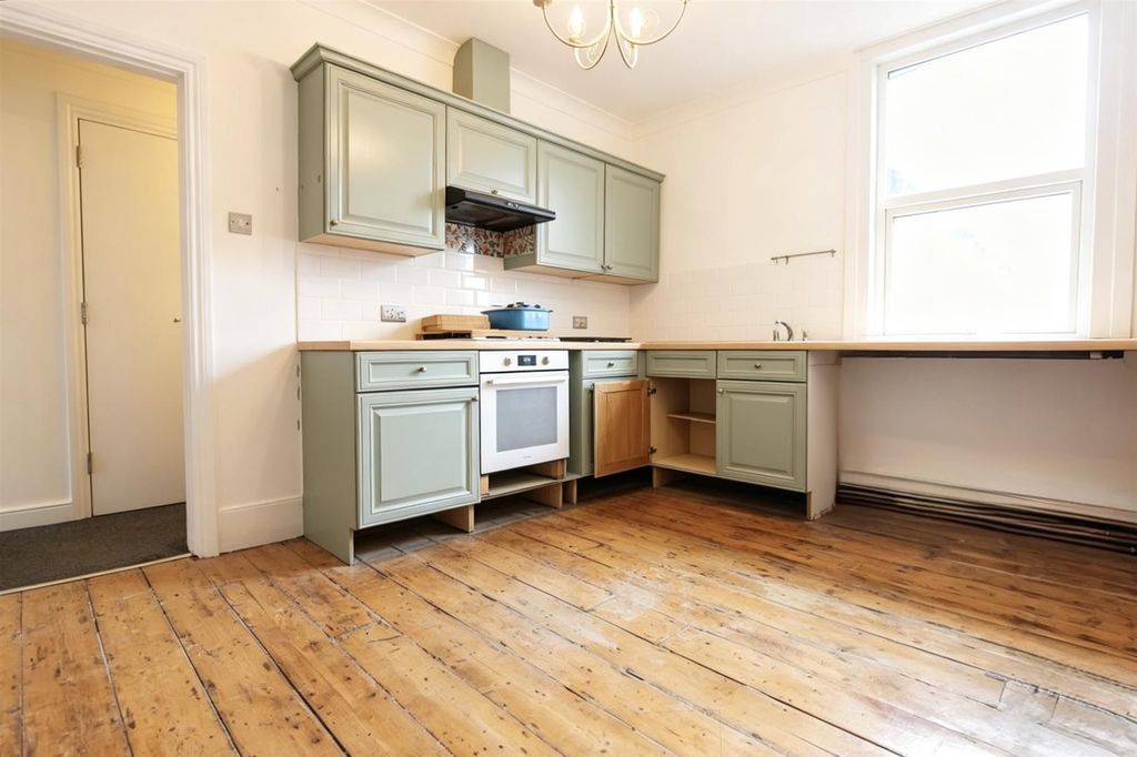 Property photo 2 of 9 5394E768-6B74-40B2-B026-1385Bdeeb9B8.Jpg