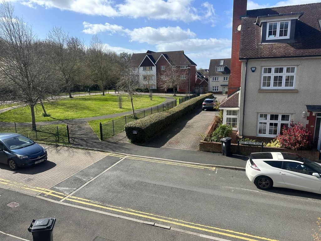 Property photo 3 of 15 3