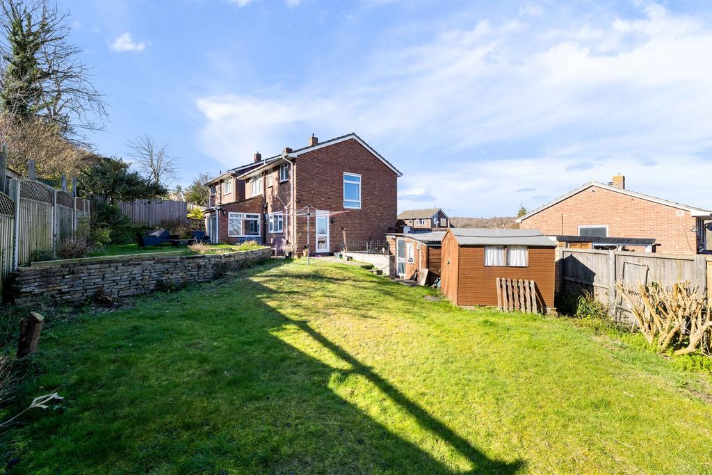 Property photo 2 of 16