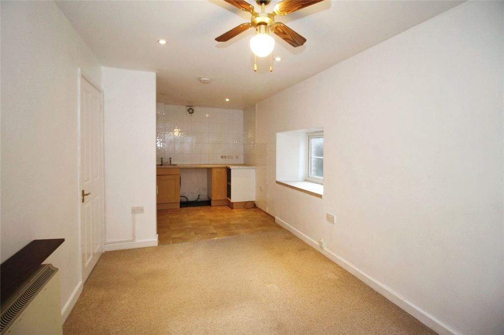 Property photo 2 of 9 Picture No. 08