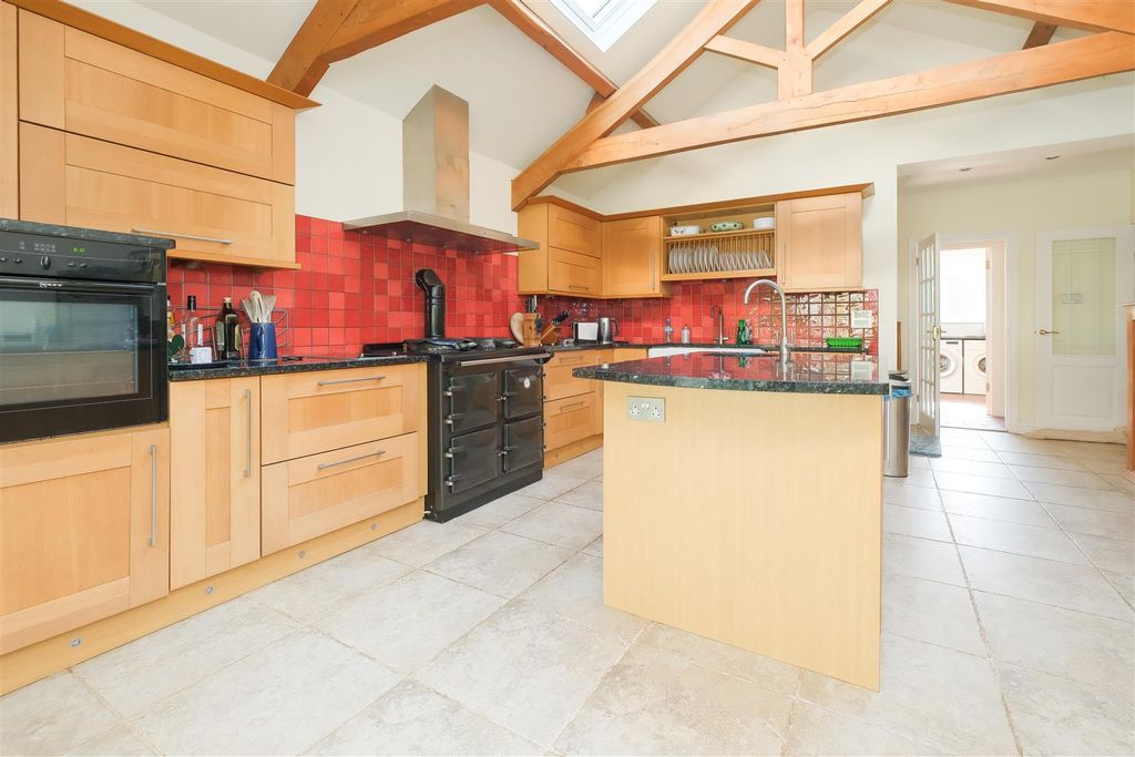 Property photo 2 of 28 Parry Firs Indoors-10.Jpg