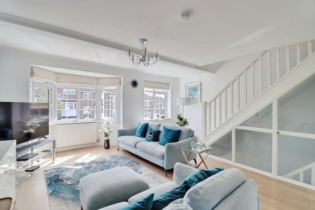 Property photo 3 of 22