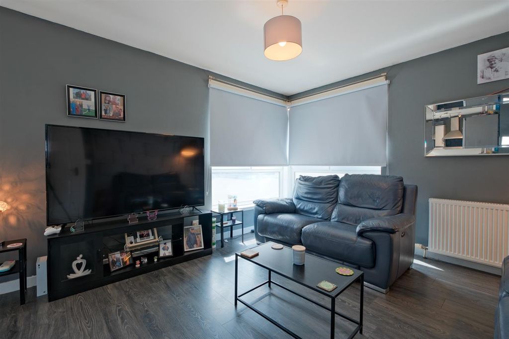 Property photo 2 of 12 Open Plan Lounge &amp; Kitchen