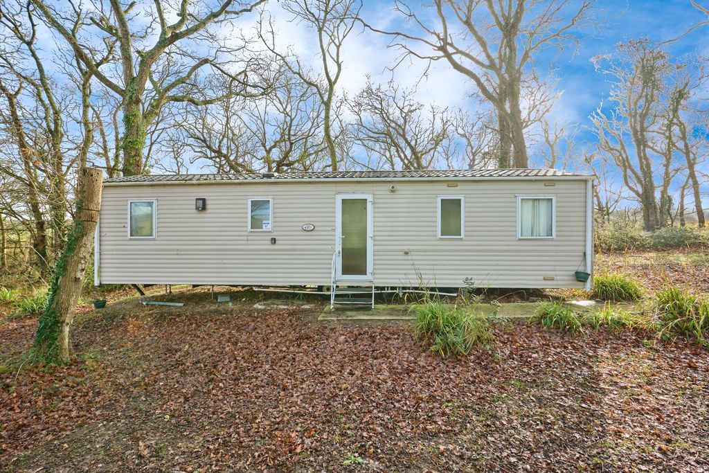 Property photo 2 of 12 Front