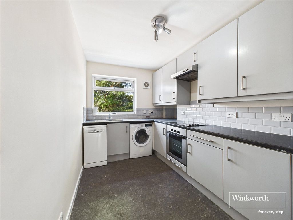 Property photo 3 of 13 Picture No. 24