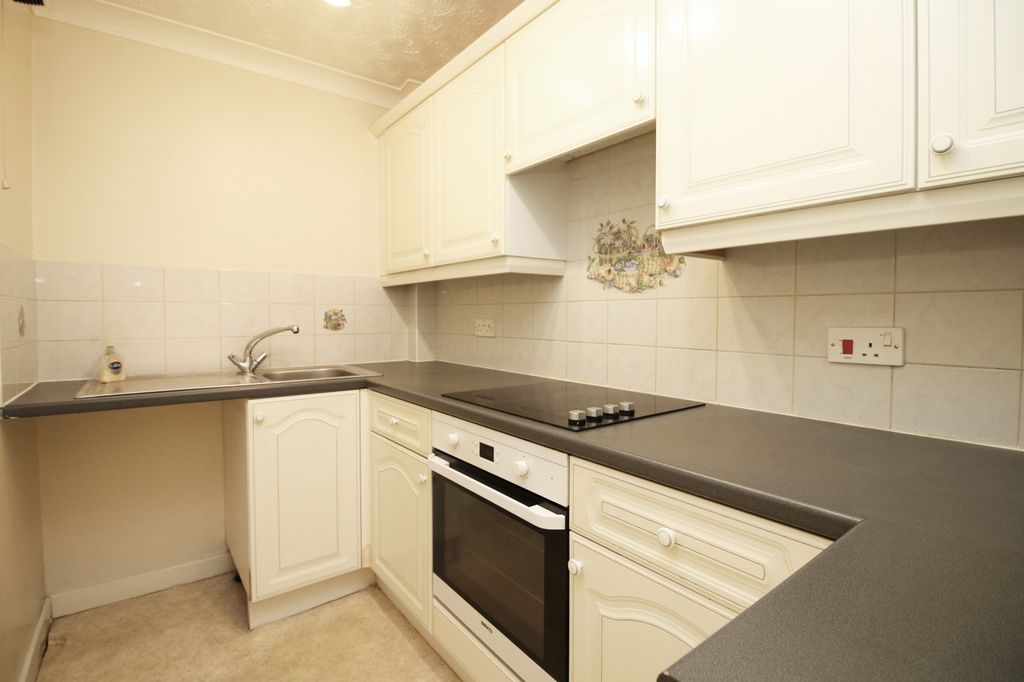 Property photo 3 of 14