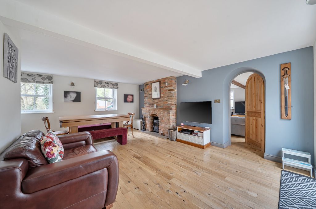 Property photo 3 of 22 1428748-6-69B2Daf...