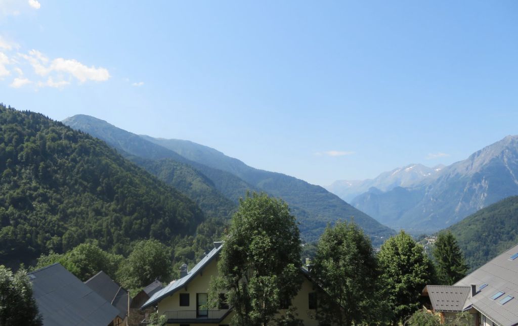 Property photo 3 of 9 Chalet For Sale In V