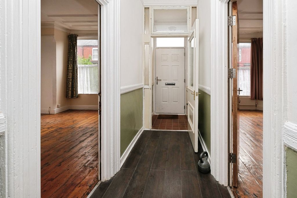 Property photo 3 of 26 Pbox-Img.Jpg