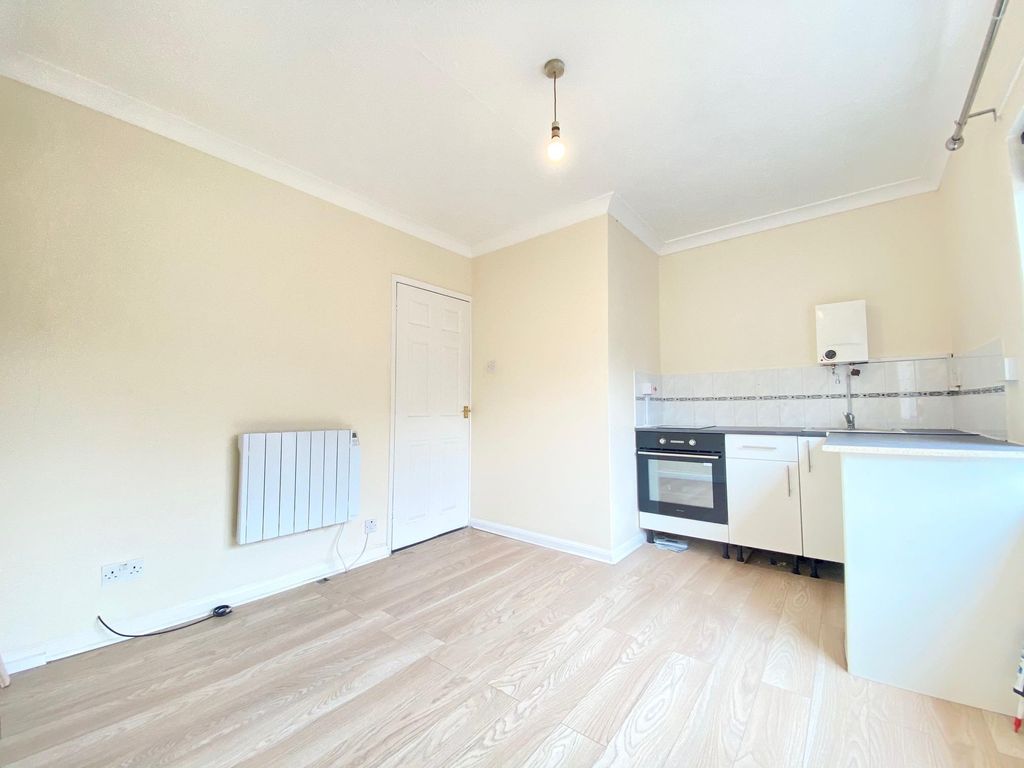 Property photo 2 of 9 Image