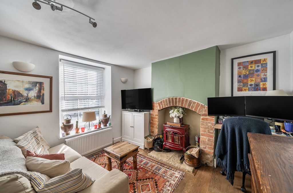 Property photo 2 of 18 Living Room