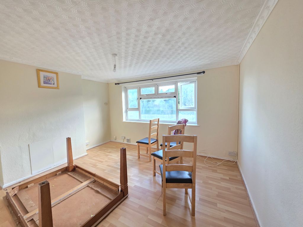 Property photo 2 of 12 Dining Room