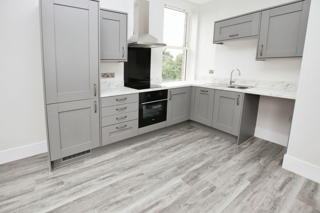 Property photo 1 of 10 4798971