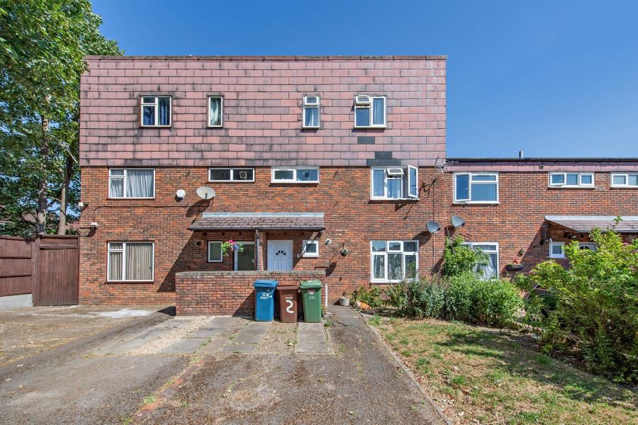 Property photo 1 of 5