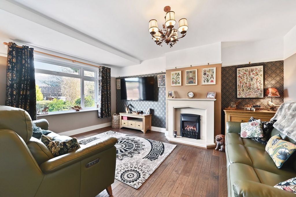 Property photo 3 of 24