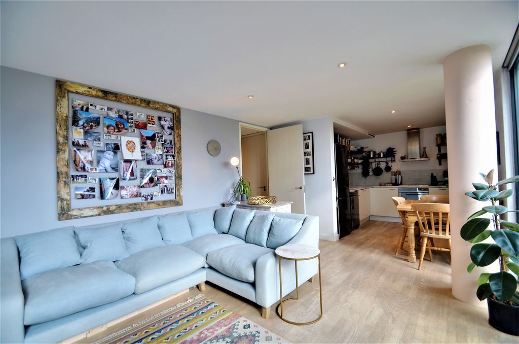 Property photo 2 of 14 Hester Road (13).Jpg