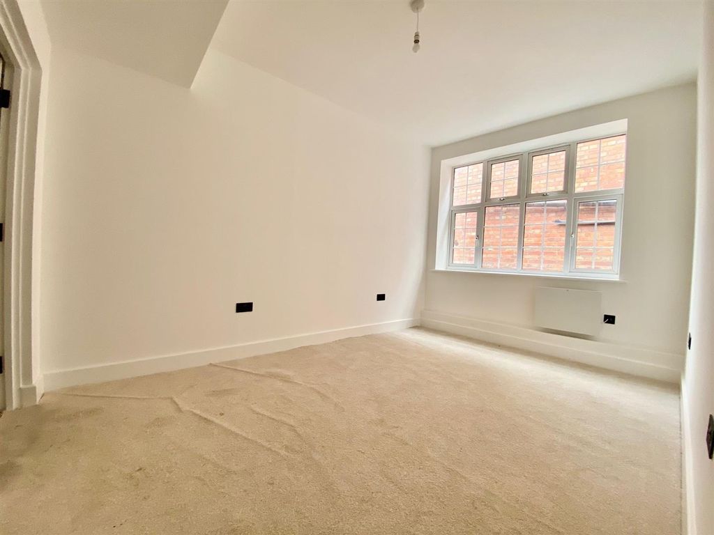 Property photo 2 of 5 Photo 5.Jpg