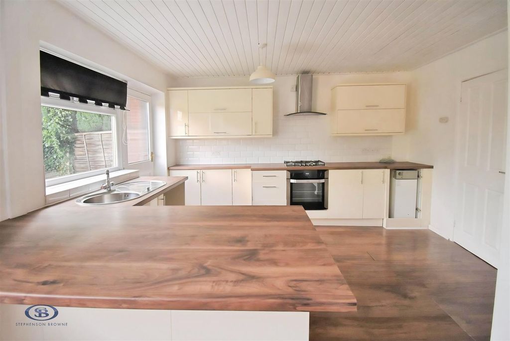 Property photo 2 of 9 7A437Ebc-4.Jpg