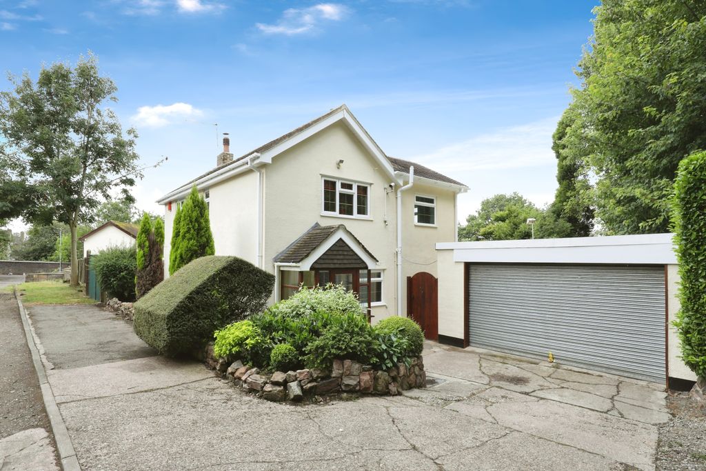 Property photo 1 of 16