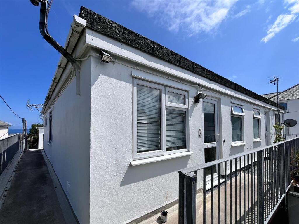 Property photo 1 of 11 4841560