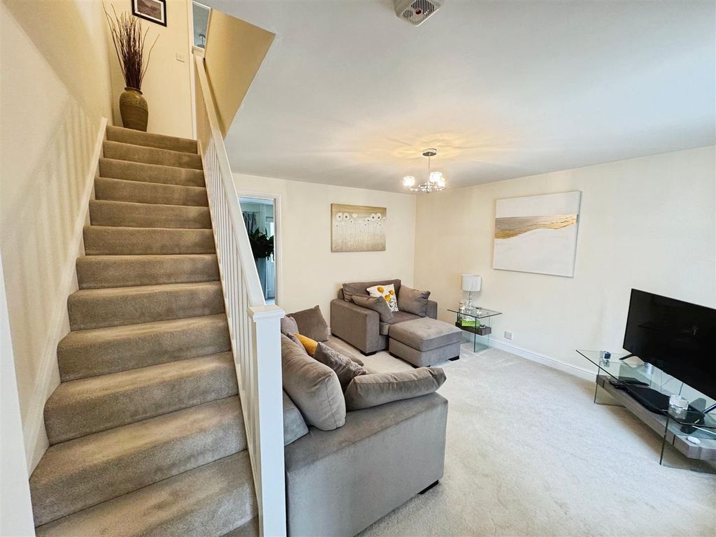 Property photo 3 of 21 4.Jpg