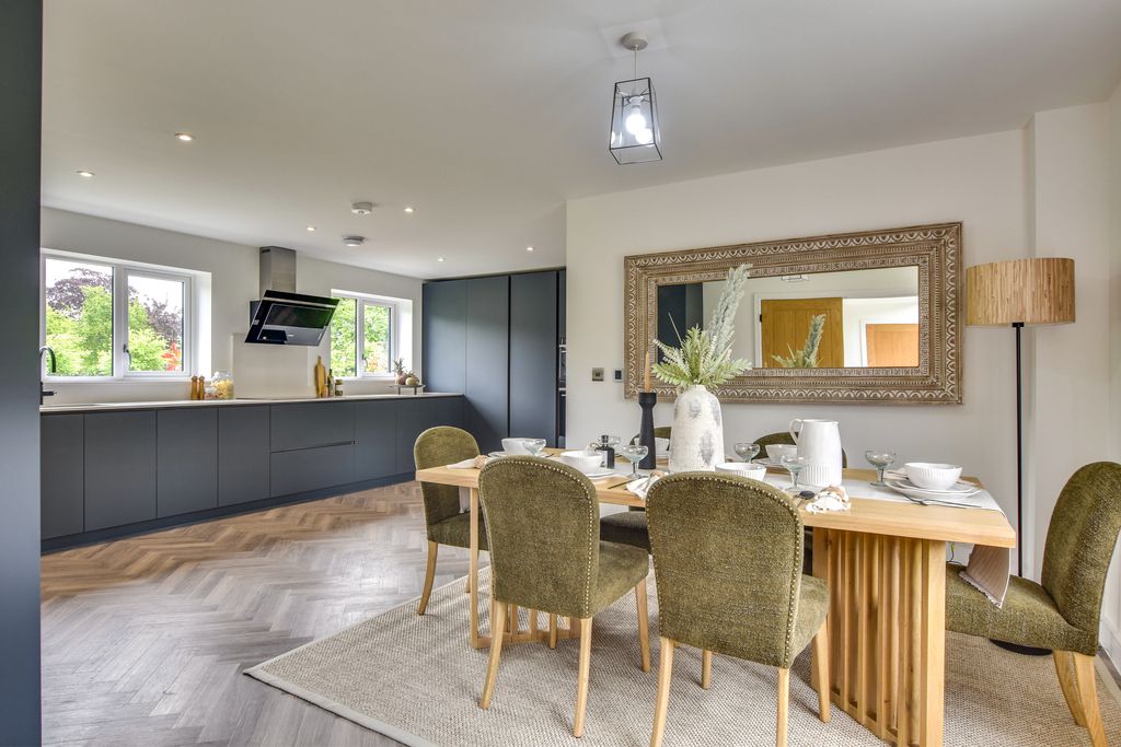 Property photo 3 of 26